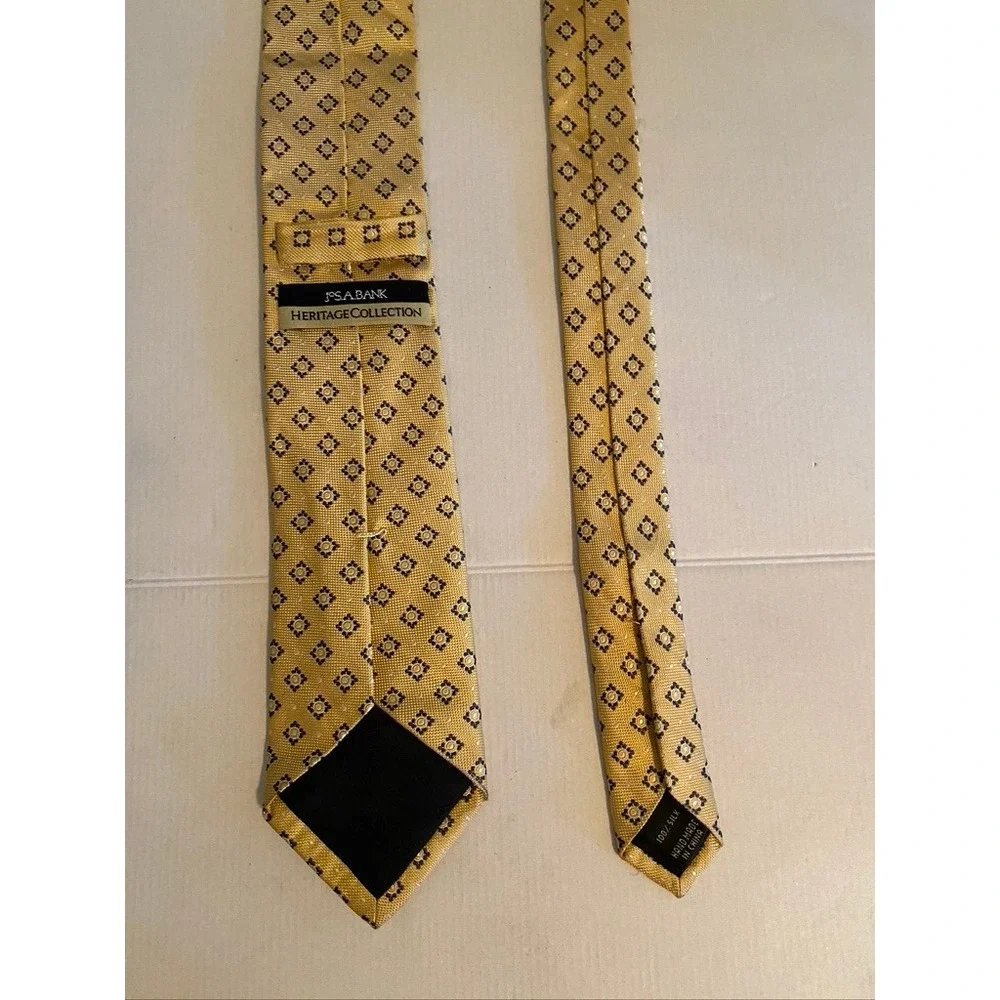 Jos. A. Bank Heritage Collection Gold Silk Geometric Medallion Necktie
